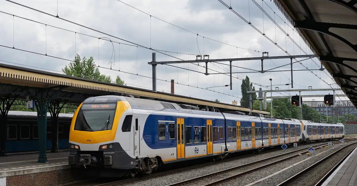 Trein Almere Muziekwijk naar Amsterdam Centraal